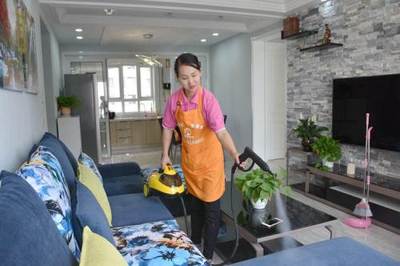 專業保潔服務 從家庭日常到高空清洗，全方位潔凈解決方案